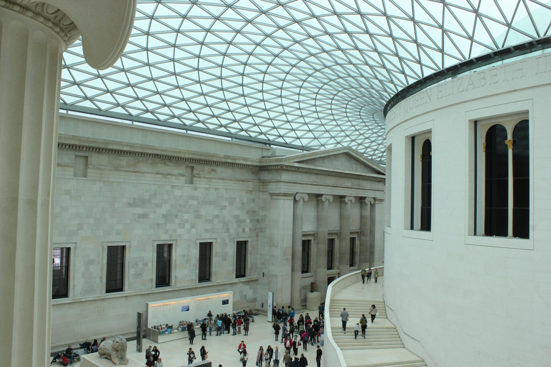 Cenários-e-Museu-de-Sherlock-Holmes-em-Londres-BRITISH-MUSEUM Cenários e Museu de Sherlock Holmes em Londres 
