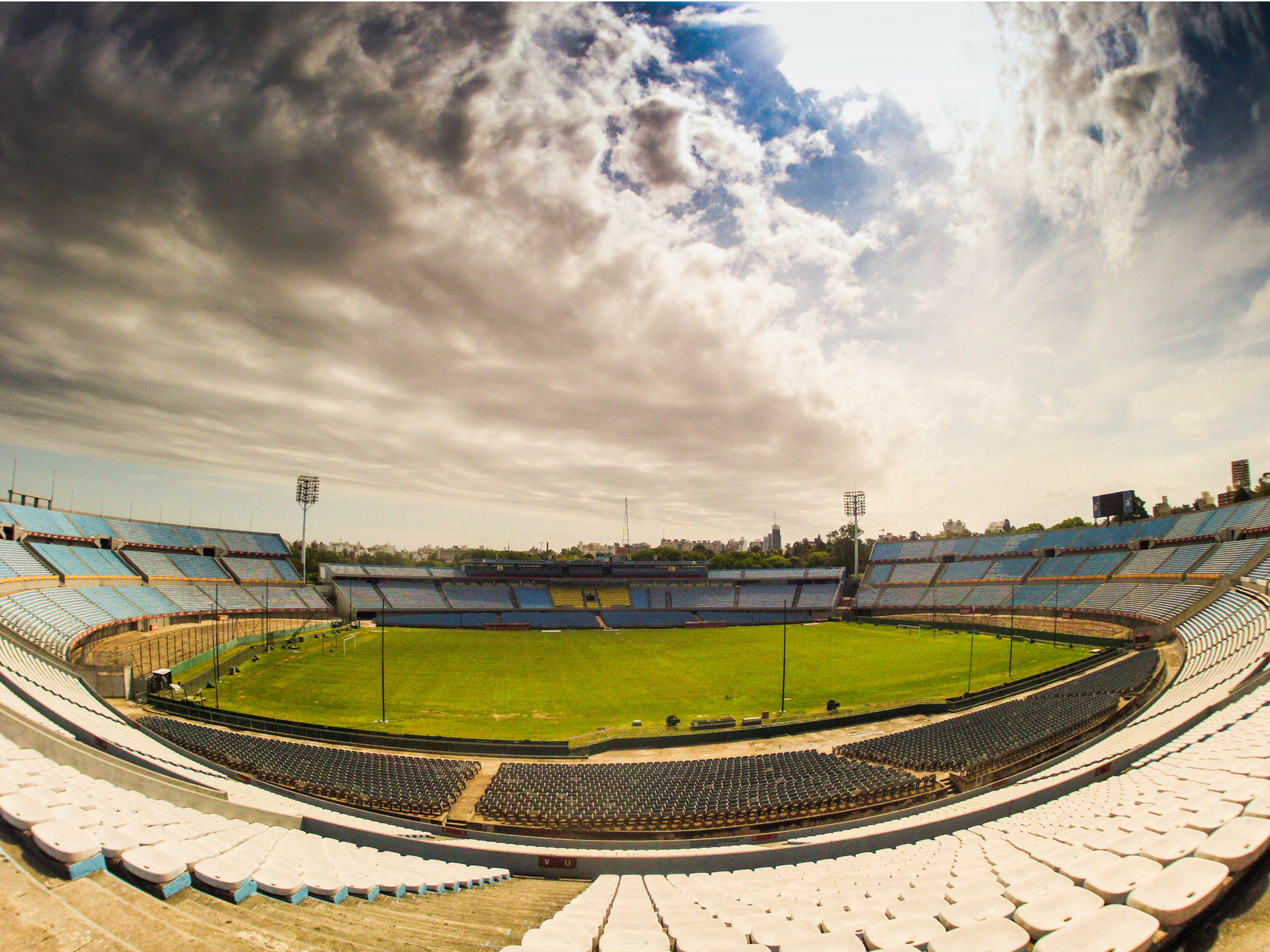 estádios-mais-legais-do-mundo-Calendário-da-copa-uruguai-1930 Os 20 estádios mais legais do mundo Calendário Copa 2022 